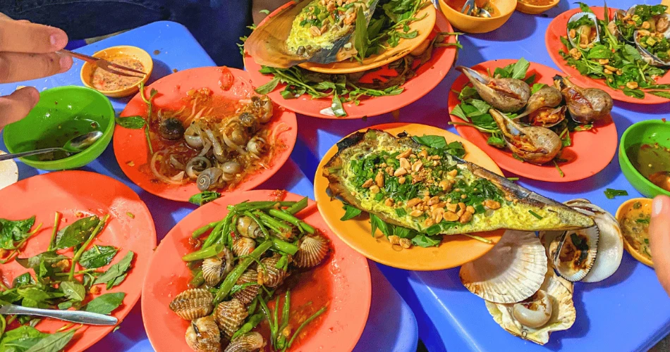 Best Street Food in Hai Châu, Da Nang, Vietnam