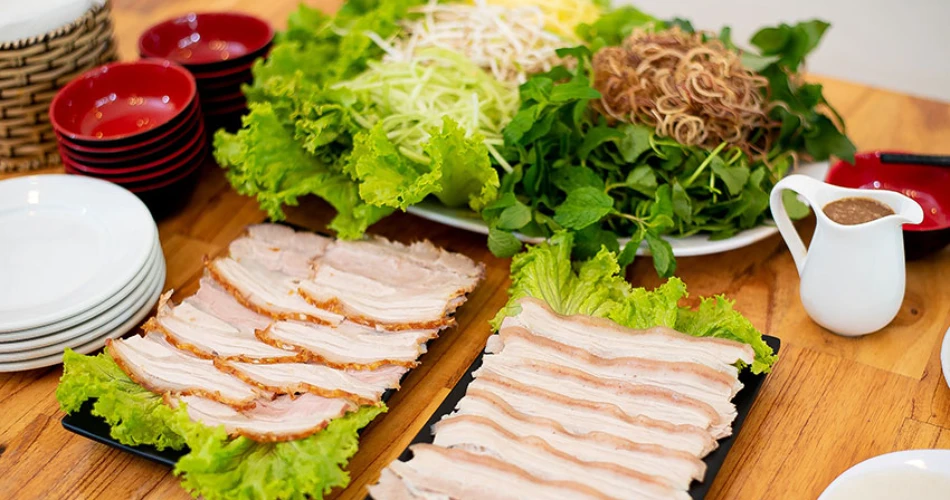 Best Street Food in Hai Châu, Da Nang, Vietnam